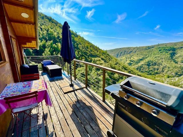 Chalet Sur Pilotis Avec Piscine Privee Lucéram Екстериор снимка